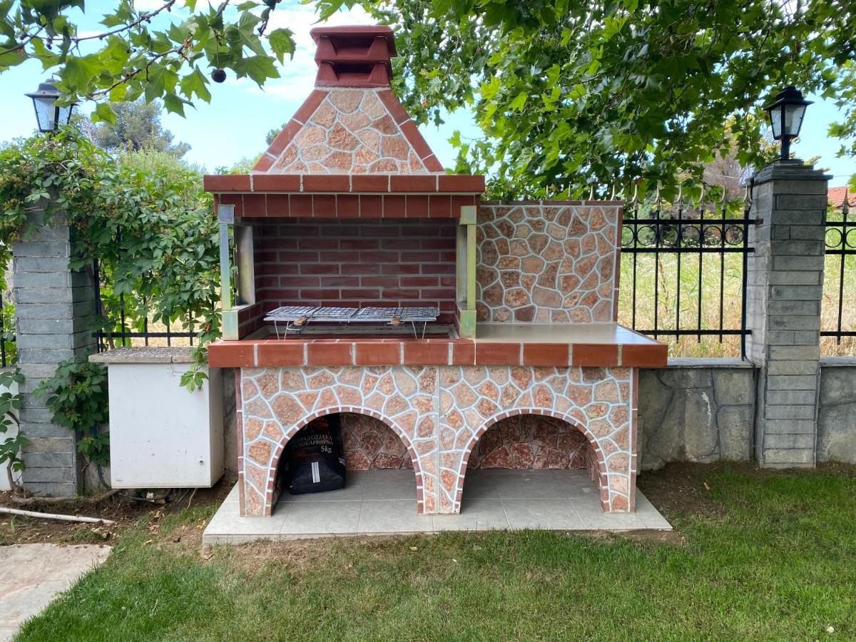 Beachfront Cottage Nea Triglia Esterno foto