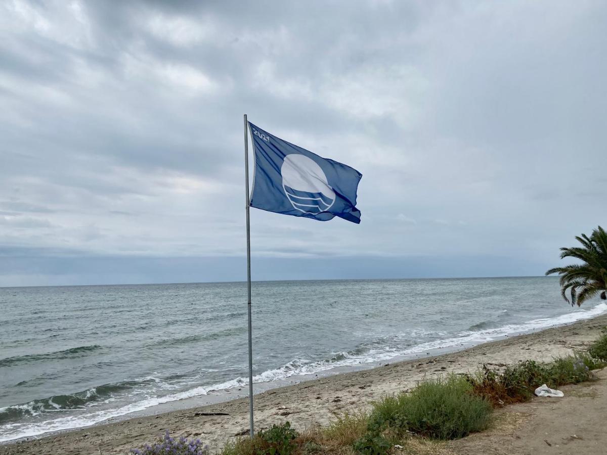 Beachfront Cottage Nea Triglia Esterno foto